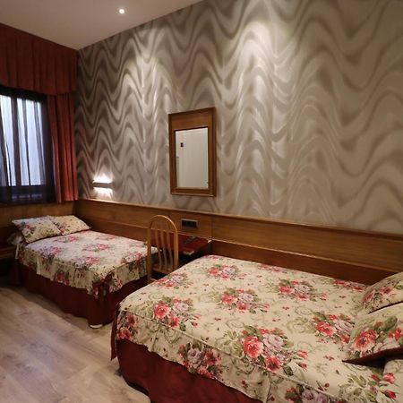 Hostal Hispano - Argentino Gran Via Madrid Luaran gambar