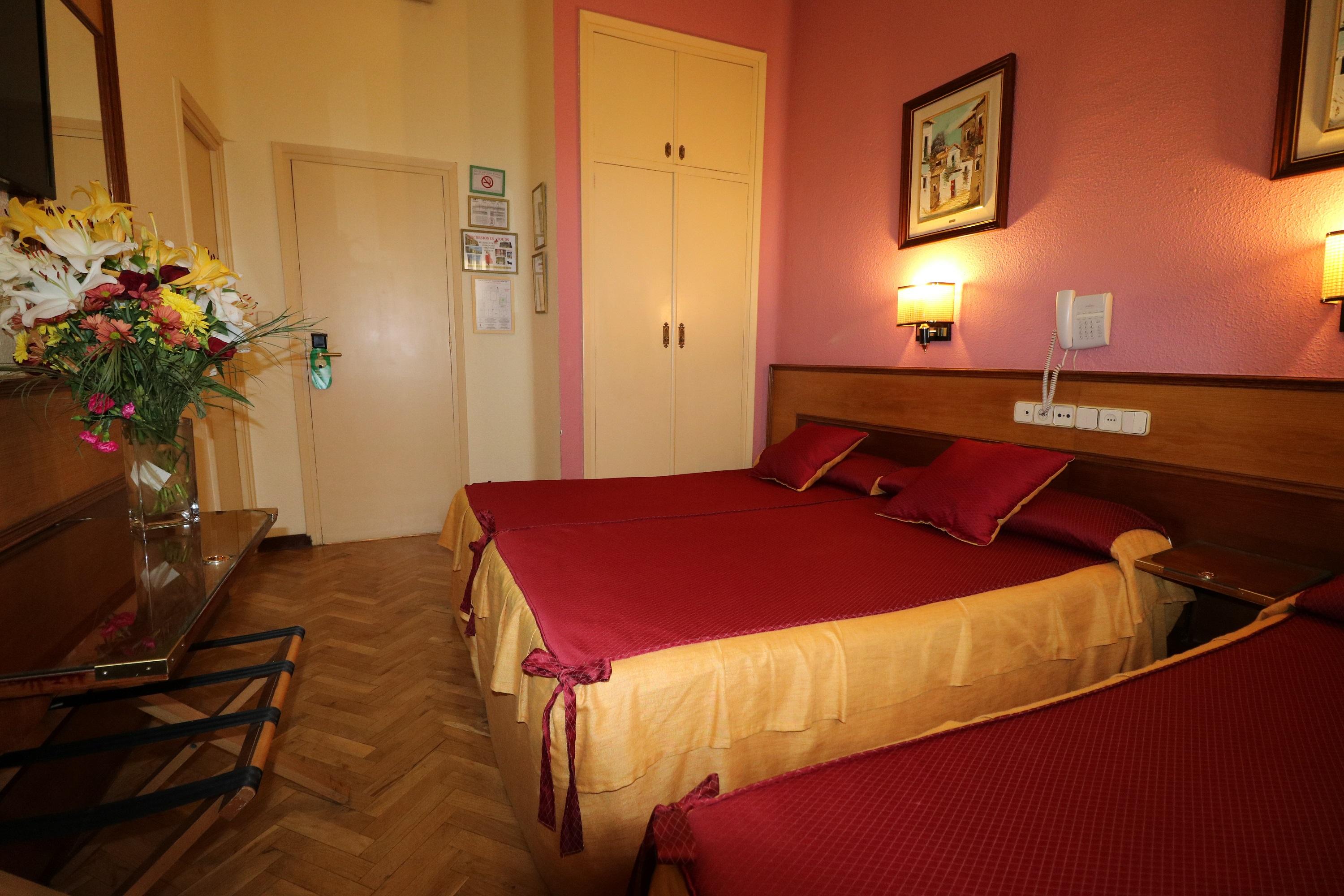 Hostal Hispano - Argentino Gran Via Madrid Luaran gambar