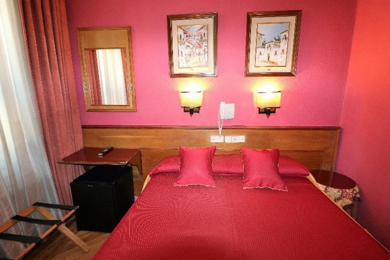 Hostal Hispano - Argentino Gran Via Madrid Bilik gambar