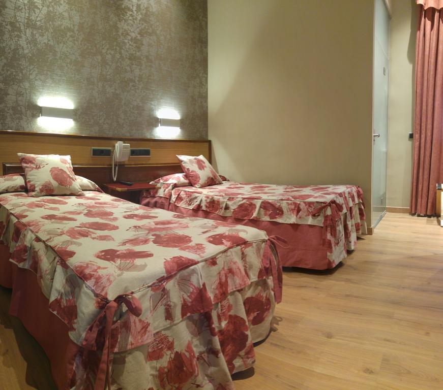 Hostal Hispano - Argentino Gran Via Madrid Luaran gambar