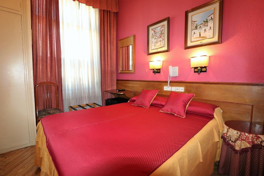 Hostal Hispano - Argentino Gran Via Madrid Luaran gambar